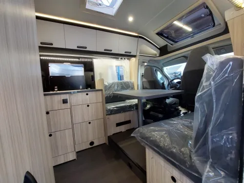 Sun Living S 72 DL Special Edition &euro; 90.000 photo: 2