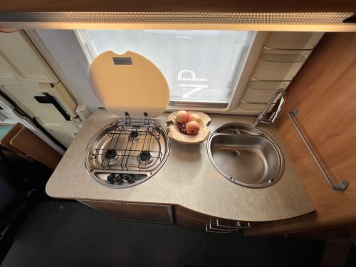 Hymer B630 STARLINE AUTOMAAT DWARSBED+HEFBED BEARLOCK MAXFAN Foto: 7