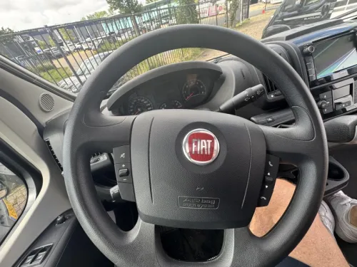 LMC Passion T672 AUTOMATIC  photo: 26