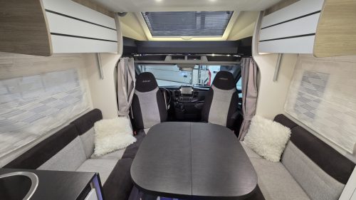 Challenger 337 GA with single beds photo: 1