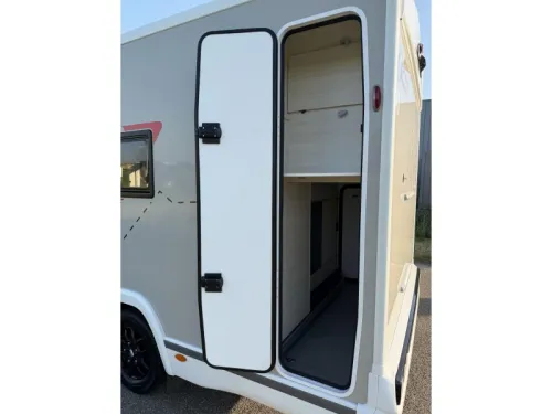 Challenger Graphite Premium 260 Webasto, Solar photo: 24
