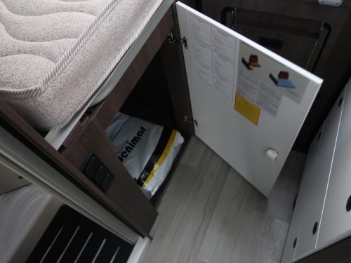 Benimar Cocoon 463 VORTEIL 11.680, AUTOMAAT Foto: 12