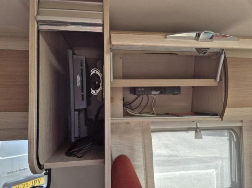B&uuml;rstner Fiat NEXXO 660 French bed, Air conditioning + awning 2nd owner photo: 14