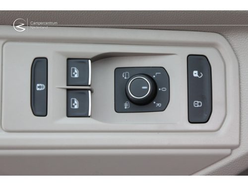 Volkswagen California Ocean 1.5 eHybrid 180 kW / 245 HP DSG 4Motion photo: 23