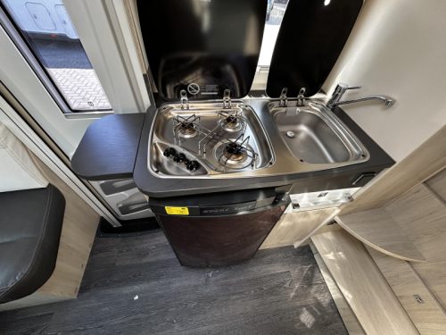 Challenger Genesis 194 Transverse bed/alcove/6-m/2020 photo: 16