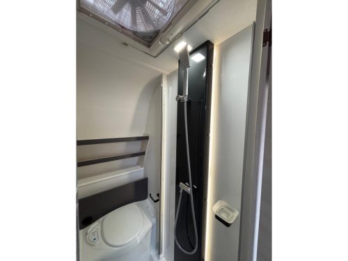 Caravelair Artica 520 Franz&ouml;sisches Bett + Rangierhilfe Foto: 18