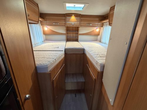 Hymer Exsis-T 588 EX LENGTE BEDDEN- 55.532 KM foto: 8