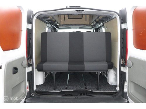 Renault Trafic Kastenwagen 2.0 DCi 115 PS | 2 Sitz-/Schlafbank | Breitbett 130 x 190 | Wohnmobil Kennzeichen | T&Uuml;V 09-2027 | Two Town Farbe | Anh&auml;ngerkupplung Foto: 4