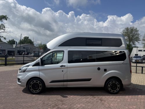 Ford Nugget plus high roof westfalia automatic 170 hp 4 berths air conditioning camera cruise ctr alloy wheels detachable tow bar pdc f/r photo: 5