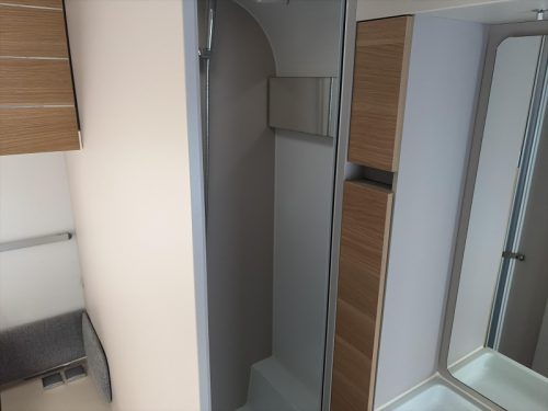 Adria Adora 613 UL Mover/Airco/Floor heating photo: 2