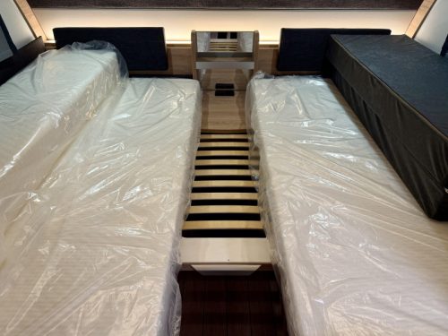 Knaus Sudwind Black Selection 460 EU Summer Air Conditioning Special Offer! photo: 8