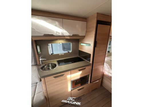 Knaus Sudwind 60 Years 500 FU FRENCH BED FLOOR HEATER OVEN photo: 3