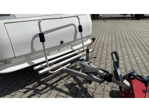 Hobby De luxe Easy 460 UFE franz&ouml;sisches Bett Rundsitzgruppe Toilette Foto: 16