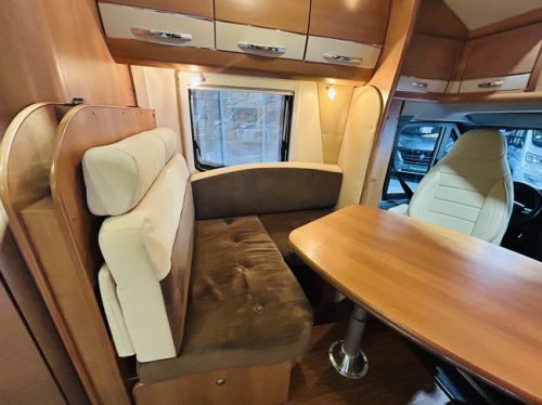 Hobby T 650 ESC Limited Edition Single beds, only 79,000 Km photo: 13