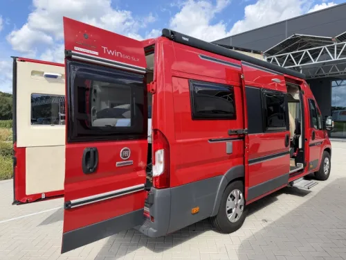 Adria Twin 640 SLX Solaranlage - Anh&auml;ngerkupplung Foto: 2