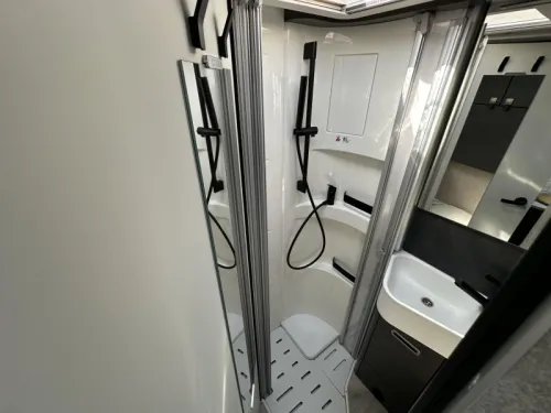 Hymer ML-T 580 4X4 - CROSS TRAIL-4x4-190PK foto: 17