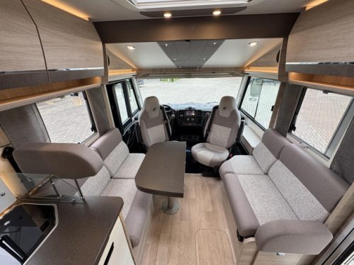 RAPIDO 896 F Automatik - Queensize-Bett Foto: 6
