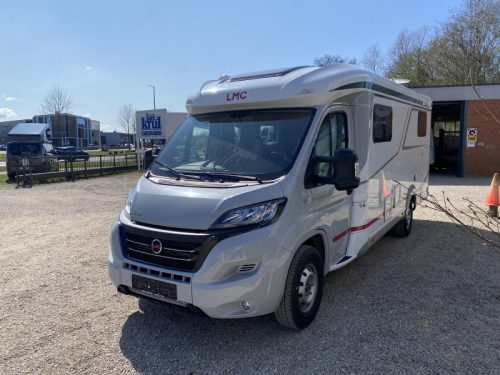 LMC Cruiser T 662 T young used photo: 4