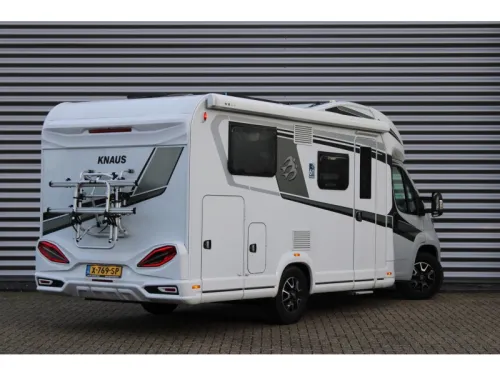 Knaus Sky Wave 60 Years 650 MEG Fiat 140PK L&auml;ngsbetten Foto: 2
