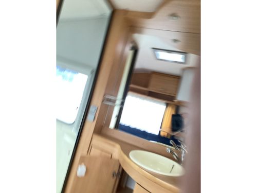 Knaus Sudwind 450 TUF awning  photo: 6