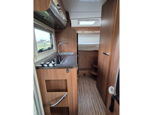 Adria Compact 660 SPX Transverse bed 1st owner 2016 photo: 16