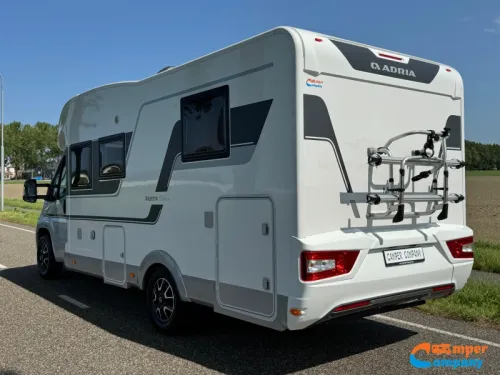 Adria Matrix 640 DC Queensbed / Face to face photo: 5