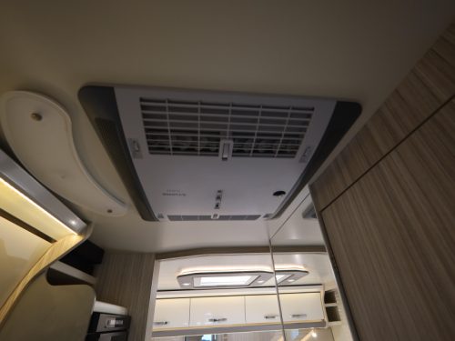Elnagh T-Loft 529 roof air conditioning and levelling system photo: 13