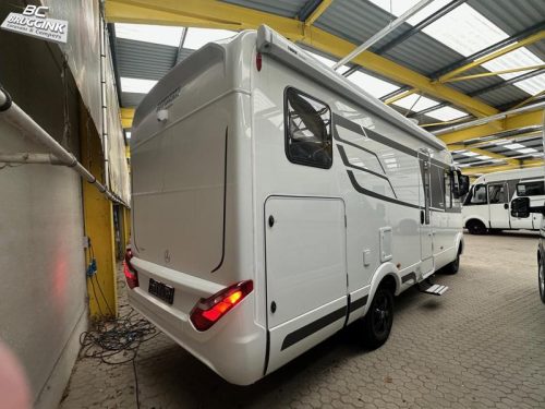 Hymer B-MC I 600 SINGLE BEDS + PULL-DOWN BED photo: 1