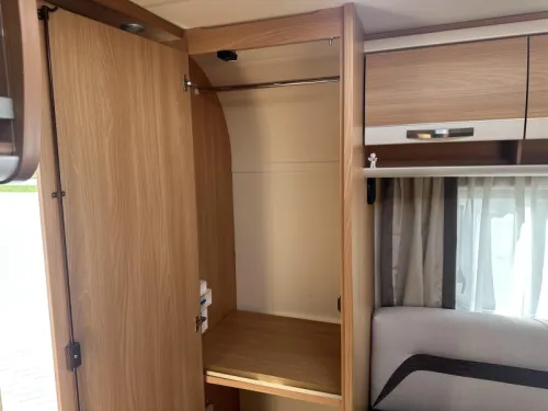 Knaus Sudwind Silver Selection 420 QD luifel - fietsdrager  foto: 12