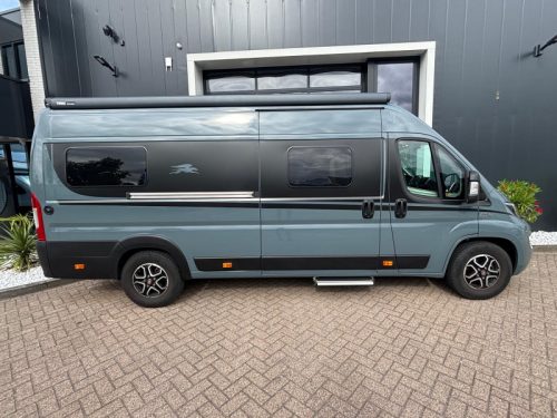 Laika Ecovip 645 unique van conversion packed with options photo: 19
