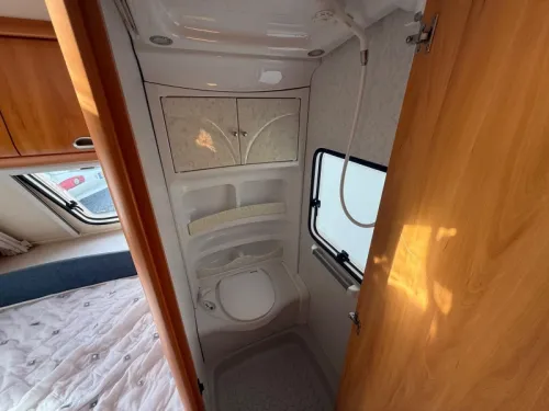 Hobby De luxe Easy 500 KMFE 6 berths, Awning with walls photo: 4