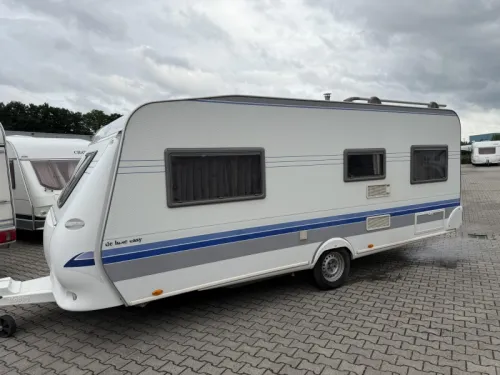 Hobby De luxe Easy 540 UK Kinderzimmer Rundsitzgruppe Foto: 15