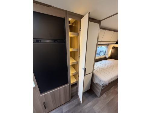 Kabe Estate 560 GLE Neu eingetroffen! Foto: 8