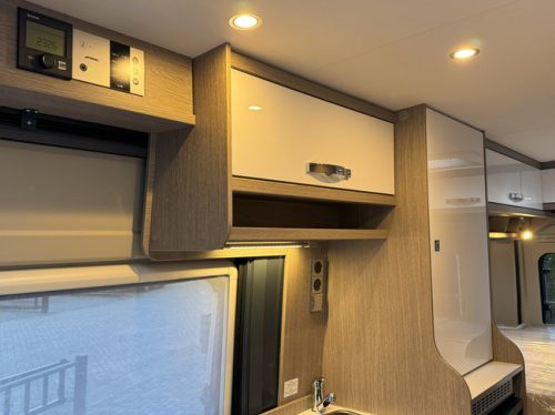 P&ouml;ssl 2Win Plus 600 D-line 140 hp AUTOMATIC 9-Speed Euro6 Fiat Ducato NEW **Only 6 meters/Large transverse bed/4 seats/Awning/Apple photo: 20