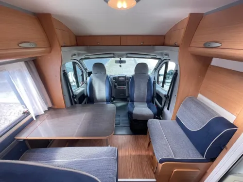 Adria Sport S 577 SP Festbett Etwas Sch&ouml;nes Foto: 8