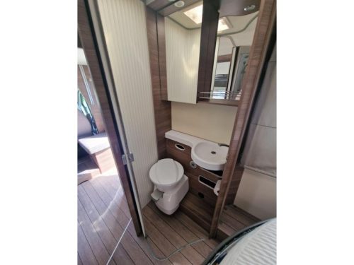 Knaus L!ve Wave 650 MX queen bed pull-down bed photo: 5