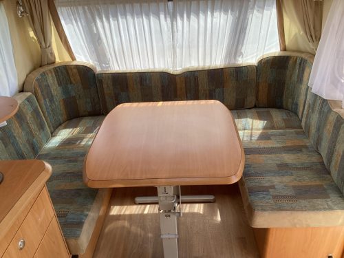 Chateau Calista 450 Mover/awning photo: 2