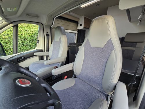 Sunlight CLIFF 600 EURO 6 ONLY 35,011 KM!! SOLAR PANEL LITHIUM AIR SUSPENSION TRANSVERSE BED SWIVEL SEATS photo: 9