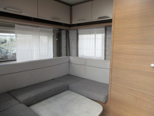 Knaus Sport 500 EU MOVER AND THULE AWNING photo: 3