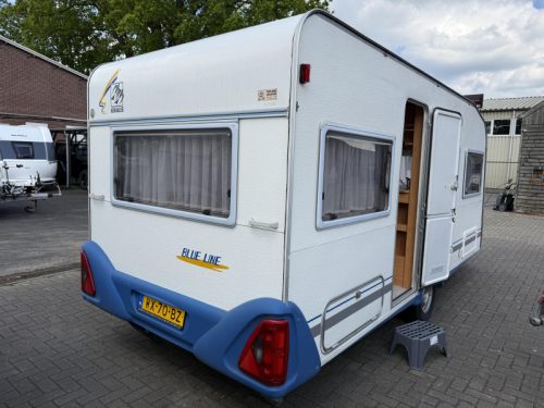 Knaus Blue Line 450 TF con asiento en U y avanc&eacute; de 2023 foto: 1