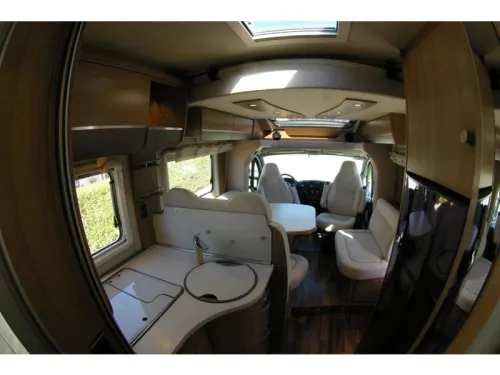 Hymer T 698 CL Queensbed, Hubdach, Garage Foto: 5