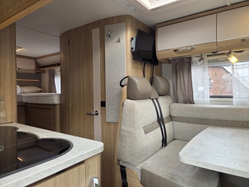 LMC  Cruiser T662 G 2021 single beds photo: 11