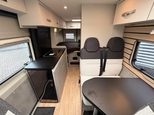 Crosscamp Full 600 CV 180HP Automatic Air Conditioning photo: 4