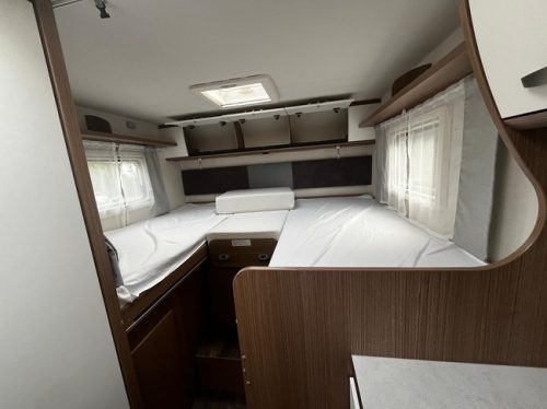 Autocaravana Perfilada Carado T 338 | Control de crucero | Toldo | C&aacute;mara de marcha atr&aacute;s | Ducha | WC | 4 Plazas para dormir | TV con sat&eacute;lite autom&aacute;tico foto: 20