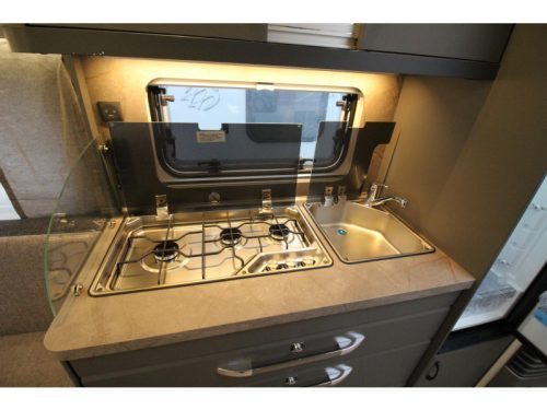 Hobby De Luxe 540 UL Single beds & dinette!  photo: 13