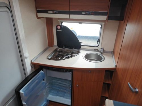 Weinsberg CaraOne 420 QD photo: 2