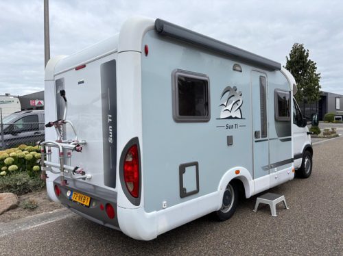 Knaus Sun Ti Renault Master 2.5 dCi | Motorhome | Cassette awning | Rear bike carrier | Electric front windows | NAVIGATION | PANO | Automatic air conditioning photo: 16