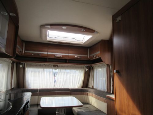 Dethleffs Nomad 450 DB WITH DOREMA PANORAMA AWNING photo: 9