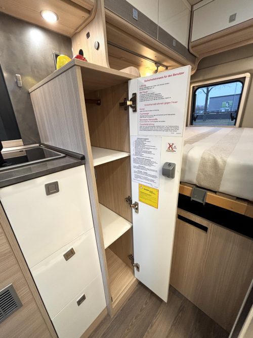 B&uuml;rstner City Car 540 QUERBETT 5.40M KOMPAKT! ANH&Auml;NGERKUPPLUNG EURO6 Foto: 7