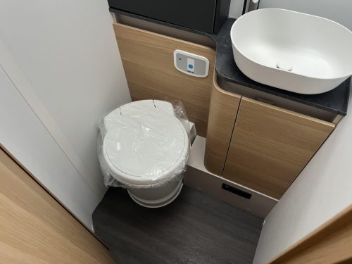 Adria Coral Axess 650 DL Benelux Edition Foto: 4